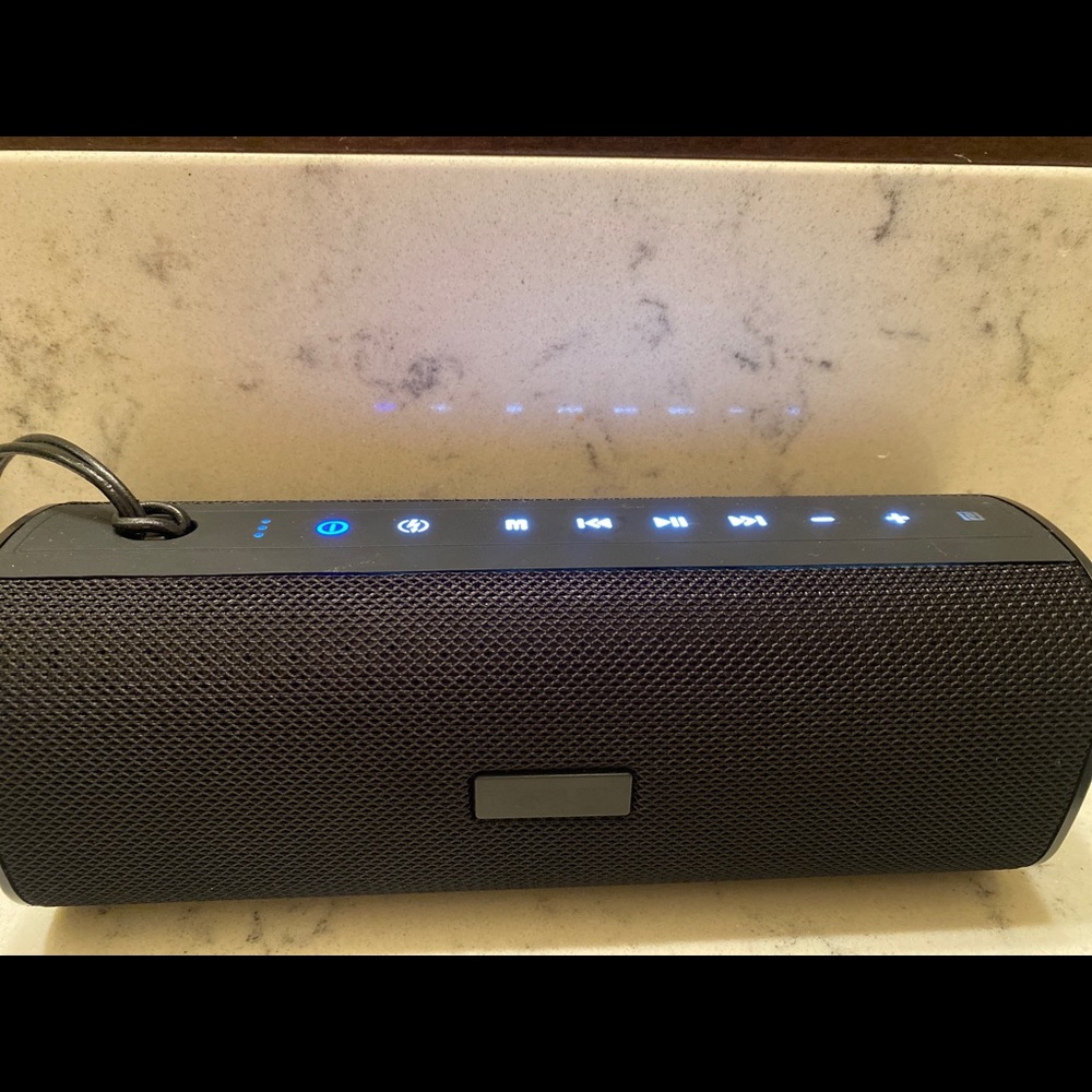 Roblox speaker only 1(employees only) worth 1k+